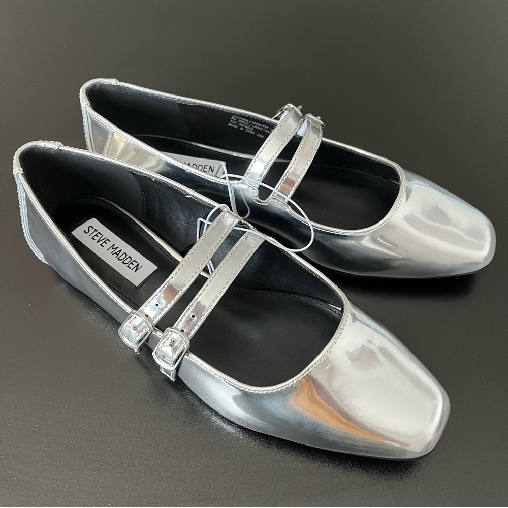STEVE MADDEN ALISAH MARY JANE FLAT - SILVER FOIL